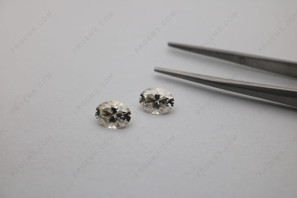 Wholesale-Moissanite-IJ-Color-Best-quality-VVS-Oval-Shape-Brilliant-Cut-8x6mm-loose-gemstones-from-China-IMG_7862