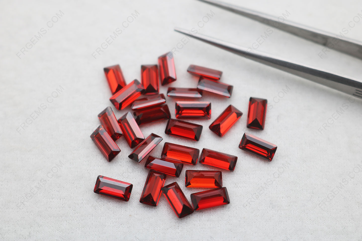 Cubic zirconia Garnet Red Dark Color Baguette shape step cut 4x8mm loose Gemstones China Suppliers
