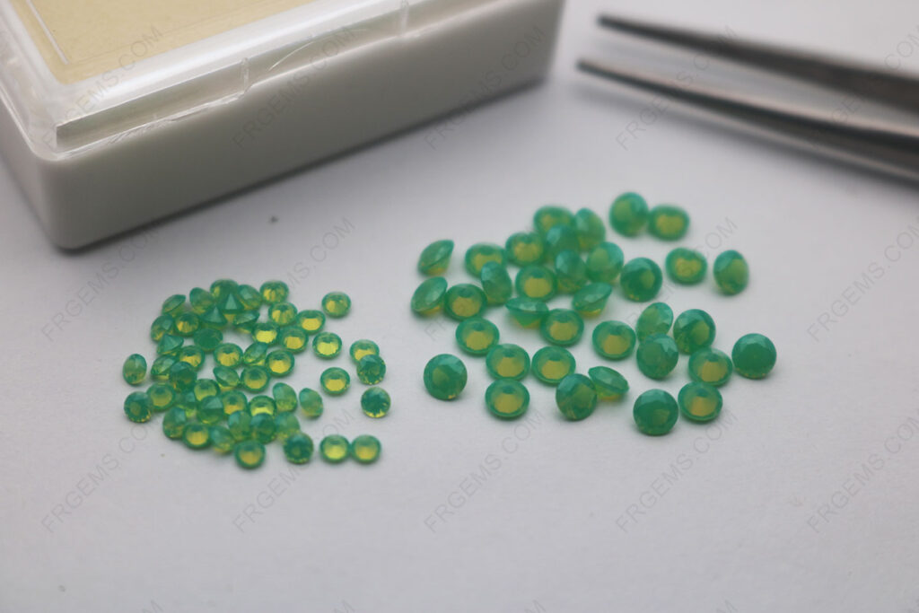 Chyrsoprase-Green-color-#209:3-Round-Shape-Faceted-Cut-2mm-and-3mm-Loose-gemstones-factory-IMG_8166