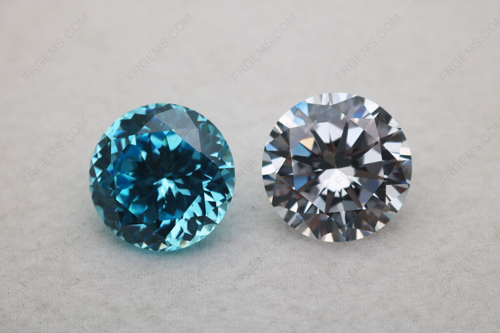Cubic-Zirconia-White-Clear-color-Large-size-Round-diamond-faceted-cut-and-Aquamarine-color-Round-Portugese-cut-25mm-Loose-Gemstones-Suppliers-IMG_8144