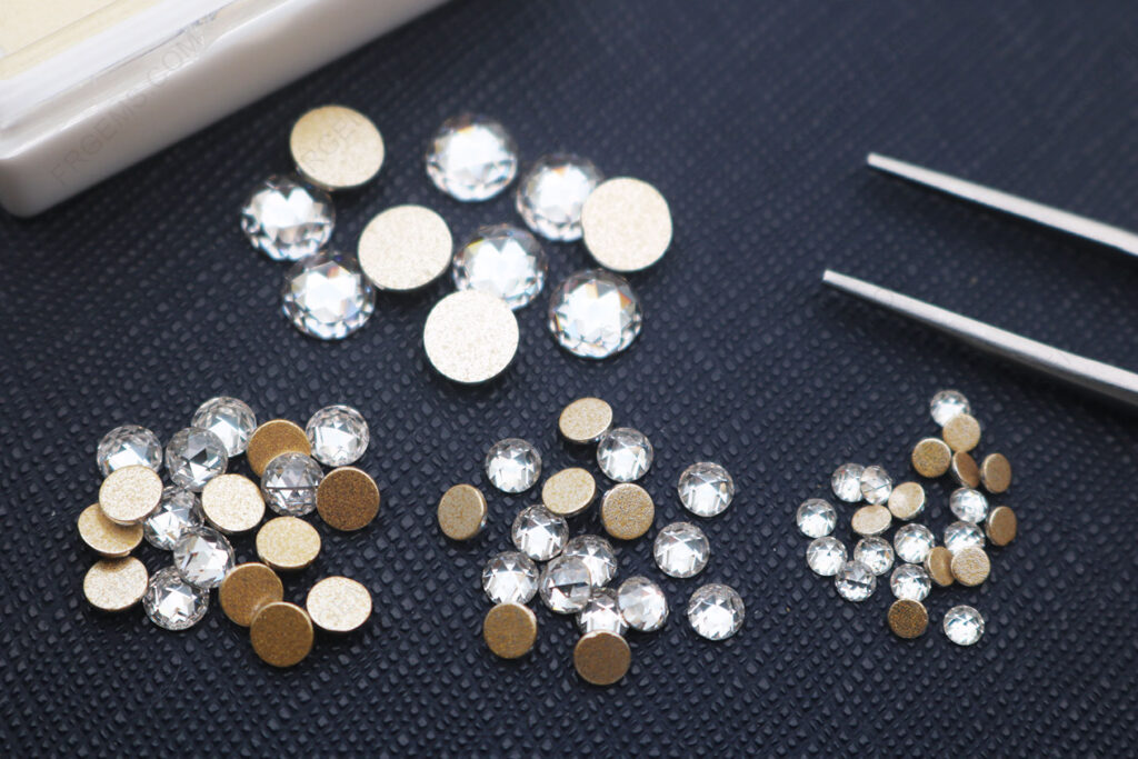 Folied-back-Cubic-Zirconia-White-Color-Round-Shape-Rose-cut-6mm-3.5mm-Loose-Gemstones-Manufacturers-IMG_8262