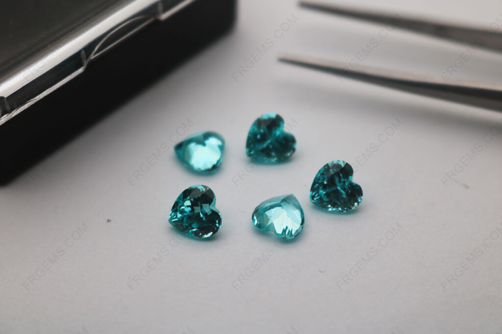Lab-Grown-Paraiba-Sapphire-Color-Heart-faceted-6x6mm-Loose-Gemstones-Manufactuers-in-China-IMG_8118