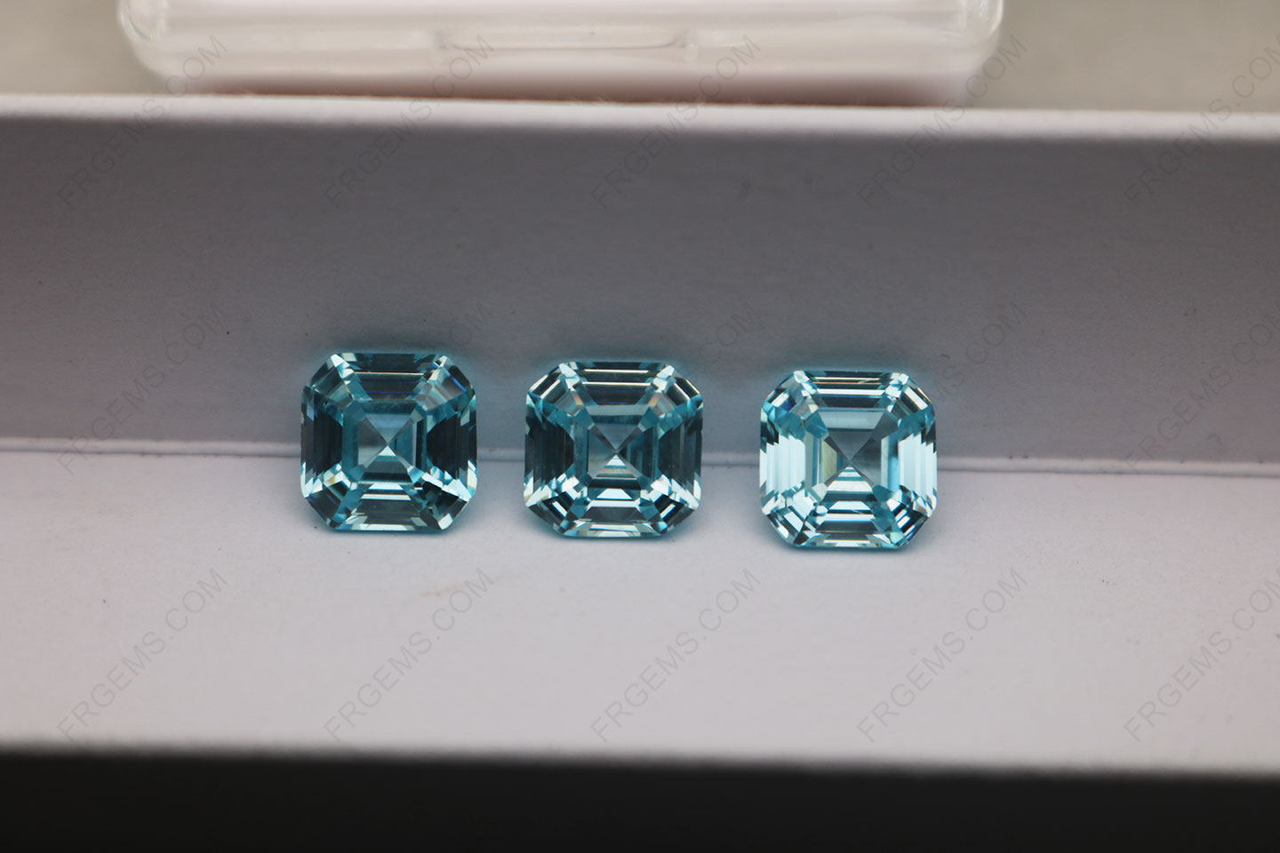 AAA High Quality Cubic Zirconia Light Aquamarine Color Asscher Cut 8x8mm loose Gemstones