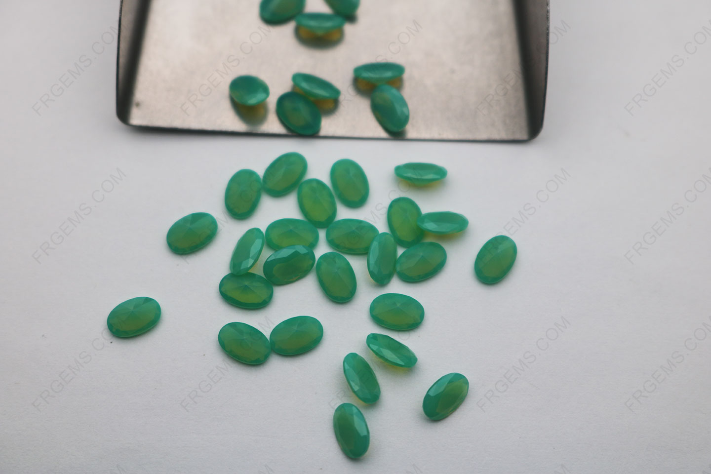 Loose Nano Crystal Chrysoprase Green color #209/3 Oval faceted 6x4mm Gemstones Wholesale