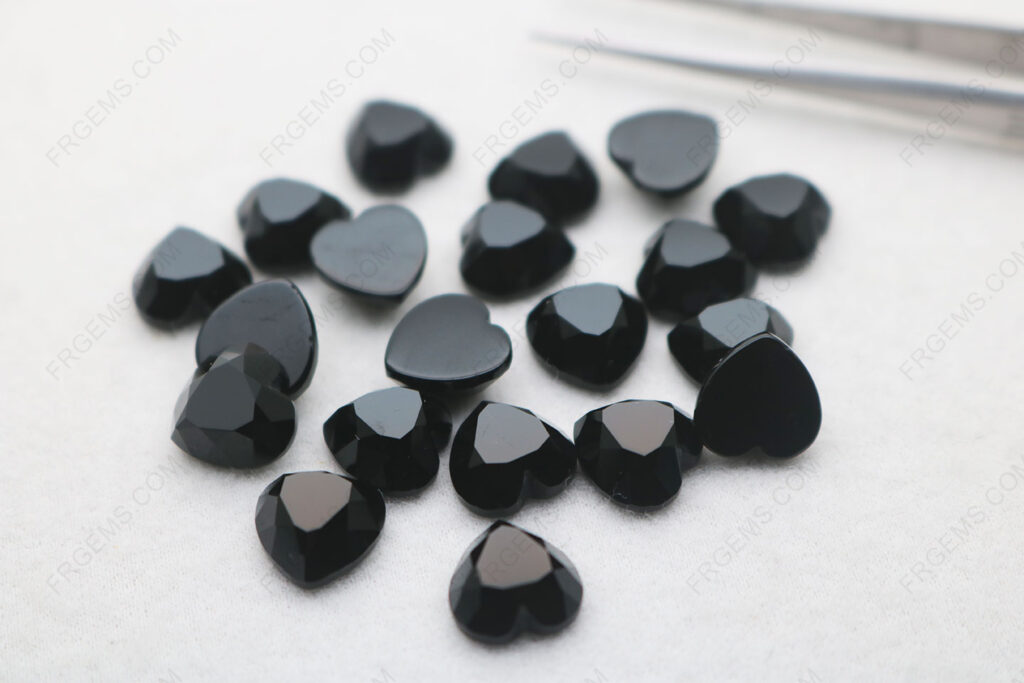 Wholesale-Genuine-Black-onyx-Heart-Shape-Checkerboard-flat-bottom-10x10mm-loose-gemstones-From-China-IMG_8202