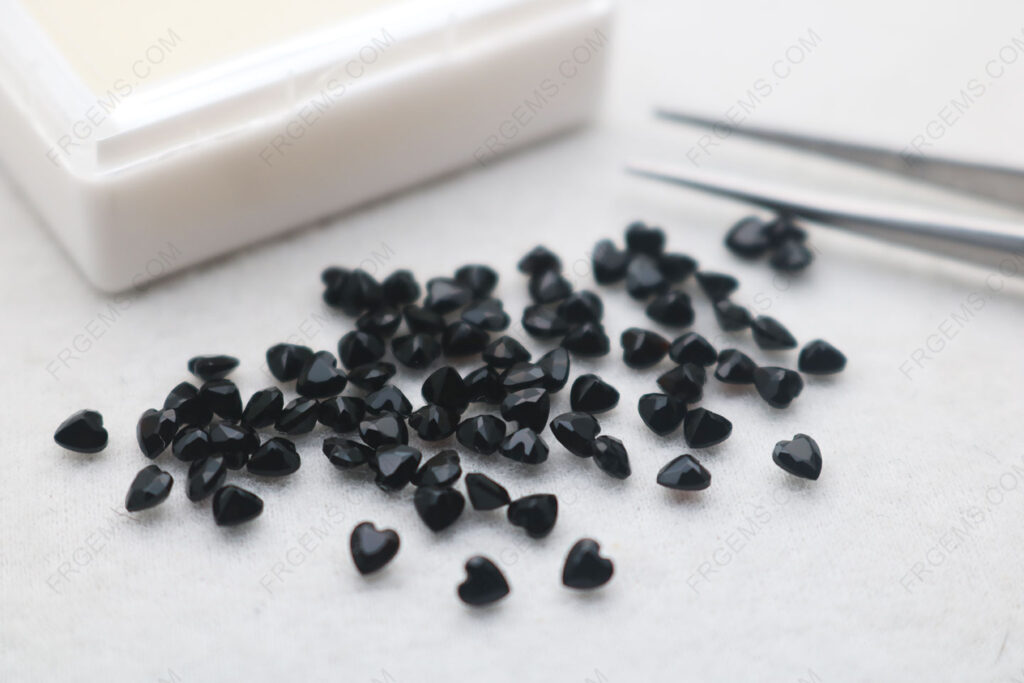 Wholesale-Natural-Genuine-Black-Onyx-Heart-faceted-3x3mm-Loose-Gemstones-from-China-IMG_8287