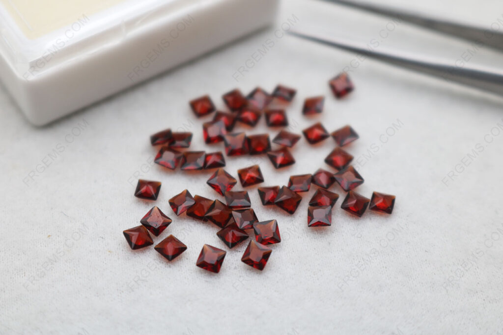 wholesale-Loose-Natural-Mozambique-Garnet-Red-color-Square-shape-3x3mm-gemstones-at-factory-price-IMG_8208