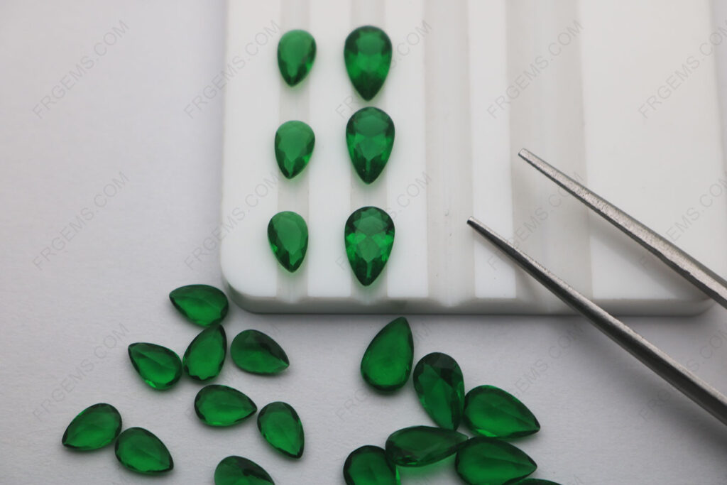 Wholesale-Synthetic-Emerald-Green-Glass-BG21#-Color-Pear-Faceted-cut-8x5mm-and-6x4-loose-gemstones-from-China-